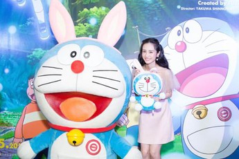 Gia đình dàn sao Việt hào hứng khám phá Mặt Trăng cùng Doraemon và những người bạn