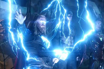 Chính Chris Hemsworth đã đấu tranh giữ tạo hình "Thor béo" trong suốt Endgame…vì thấy nó cuốn hút