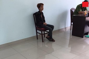 Đi chơi net, tiện tay cầm luôn cả card màn hình, hai game thủ "lên đồn" ngay tức khắc