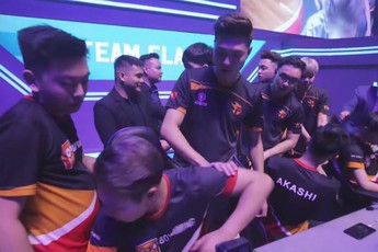 Tuyển thủ Liên Quân Mobile từ chối bắt tay khi thua: "Nhiều lúc tôi muốn nghỉ game"