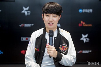 LMHT - SKT Khan: 'Đồng đội không gánh nổi tôi thì để tôi tự gánh team vậy!'