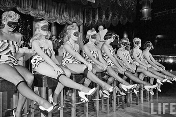 Nữ hoàng xúc xích, hoa hậu ma cà rồng và 14 cuộc thi sắc đẹp kì lạ thời "ông bà ta" khiến bạn phải trầm trồ không tin là có thật