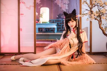 Ngẩn ngơ khi ngắm nhìn đôi chân dài miên man của nàng hồ ly 9 đuôi Ahri