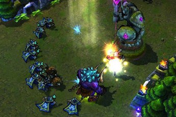 LMHT: 10 năm, Riot đã phải 'xóa vội xóa vàng' hàng loạt phép bổ trợ ra khỏi Đấu Trường Công Lý