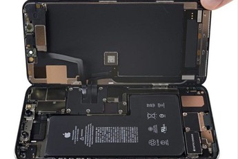 Bí ẩn nằm sâu bên trong iPhone 11 Pro Max: Suýt nữa thì fan Apple được dịp vui nổ mũi!
