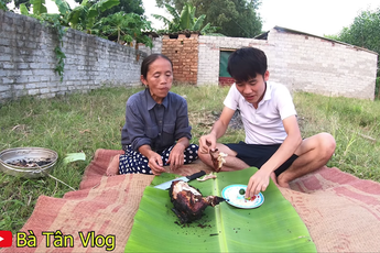 Lần đầu tiên bà Tân Vlog thất bại khi nấu món ăn, lủi thủi không dám gọi các cháu sang đành ngồi xử lý một mình