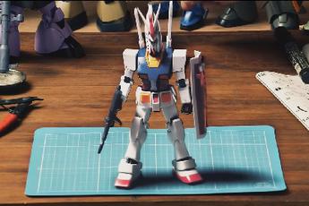 Máy in Canon đánh lừa thị giác bằng Gundam