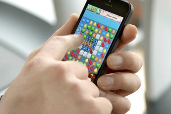 Có nên sử dụng tiền thật trong Candy Crush hay không?