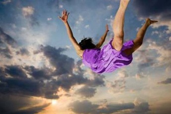 Khám phá Lucid Dream - Giấc mơ nơi bạn là Chúa