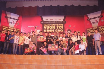 “Ngộp thở” cảm xúc đêm Gala trao giải eSports sinh viên