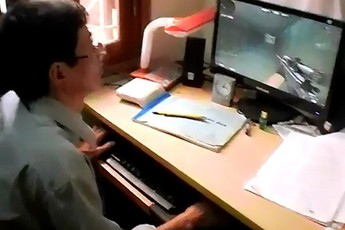 Xem game thủ "bô lão" chơi game bắn súng cực đỉnh