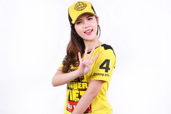 Vương quốc Gà Gunny xuất hiện “Nữ hoàng cổ động”