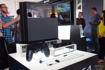 PlayStation 4 chậm ra mắt tại quê nhà