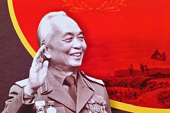 Cộng đồng mạng tiếc thương Đại tướng Võ Nguyên Giáp