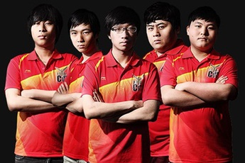 Đương kim Á quân mùa giải ba LMHT thay đổi đội hình