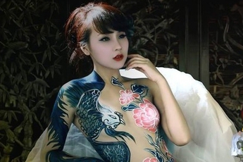 3 hot girl chụp nude body painting táo bạo nhất năm 2013