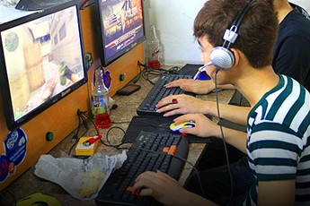 Những lý do không nên cày game vào mùa Hè