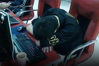 Chơi game online bao lâu là hợp lý?
