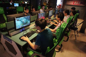 Chuyện lạ: Sửa cáp quang, chơi DOTA 2 lại ngon tại Việt Nam