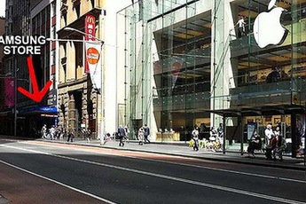 Samsung bán Galaxy SII giá 2 USD cạnh Apple Store