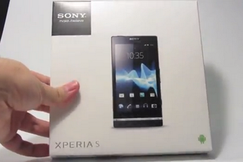 Mở hộp Xperia S chụp ảnh 12 "chấm" của Sony