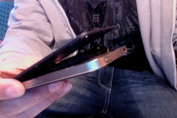 iPhone 4 phát nổ trên tay người dùng