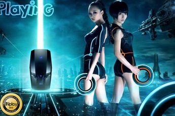 Bộ đôi mỹ nhân gợi cảm bên máy tính ASUS