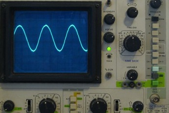 Chơi Zelda trên máy game "cổ" nhất thế giới