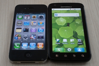 Trên tay di động lõi kép Motorola Atrix 4G tại Việt Nam