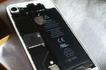 Độ iPhone 4 trong suốt lạ lẫm