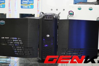 Cận cảnh case "khủng" Cosmos II cùng bộ đồ game thủ tại Hà Nội