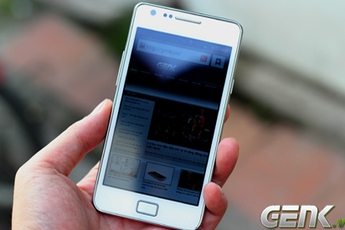 Cảm nhận: Phiên bản Galaxy SII trắng đầu tiên về Việt Nam