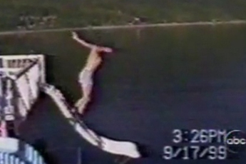 [Video] Thảm họa kinh hoàng khi trượt cầu sai cách