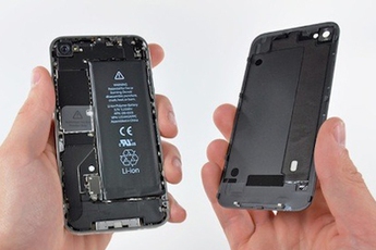  iPhone 4S "đọ" chất lượng pin với các smartphone khác