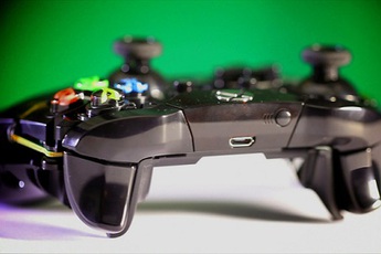 Tay cầm Xbox One sẽ tương thích với PC