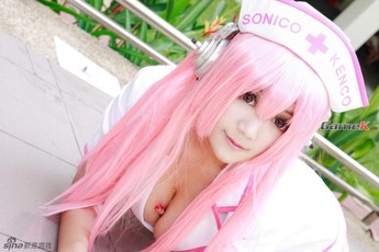 Chuỗi ảnh cosplay rất đáng yêu và gợi cảm