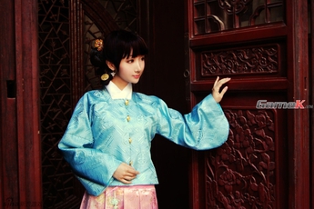 Vẻ đẹp cổ trang của Hồ Bách trong những bộ Hán phục