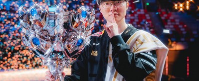 T1 và Faker: Từ huyền thoại sống của cả một thế hệ game thủ đến thần tượng của văn hoá đại chúng