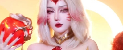 Cận cảnh màn biến hình hoàn hảo thành Ahri Huyền Thoại Trỗi Dậy của nữ coser xinh đẹp