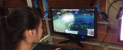 Độc đáo chủ quán net miễn phí cho khách nữ nhân ngày 20/10