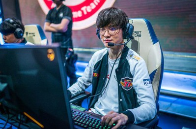 Choáng váng với mức thu nhập của 7 "ông hoàng" LCK: Faker giàu không đối thủ!