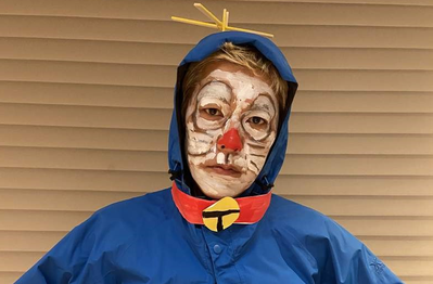 Không chịu thua kém Thái Lan, Nhật Bản cũng có những cosplay giá rẻ vô cùng bá đạo khiến người xem “chết cười”
