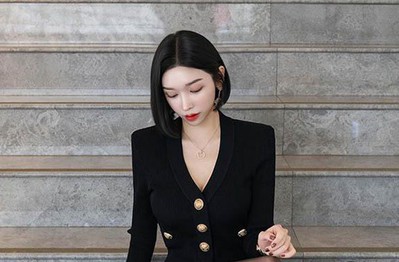 Thường lên đồ phong cách “ngự tỷ”, hot girl khiến fan giật mình khi “đổi gió” với bikini