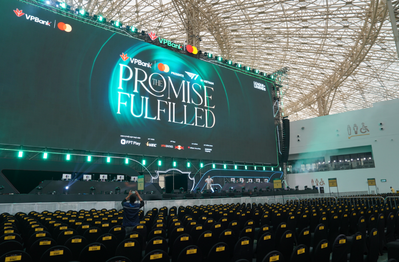 Choáng ngợp sân khấu đại tiệc eSports VPBank Presents T1 in Vietnam: The Promise Fulfilled