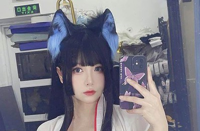 Nữ Coser chuyển hướng đi làm bartender khiến fan không dám tin