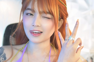 Hot girl cực quyến rũ trổ tài cosplay Nami, nuột nà không tì vết