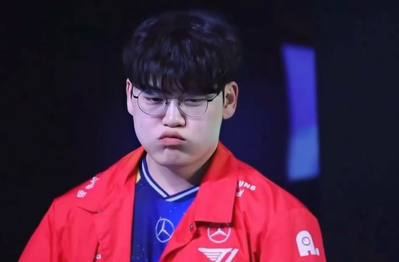 Không chỉ lỗi của Gumayusi, HLV T1 cũng góp phần vào vấn đề bể tướng