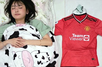 Nữ streamer fan MU bật chế độ "cấm chat" chỉ sau một đêm