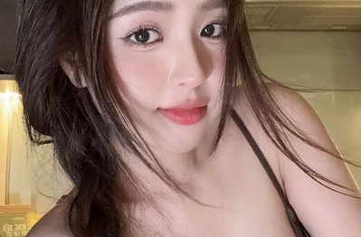 Hot girl pickleball "thả dáng" giữa phố hút triệu lượt xem, có người nhấn "replay" cả chục lần
