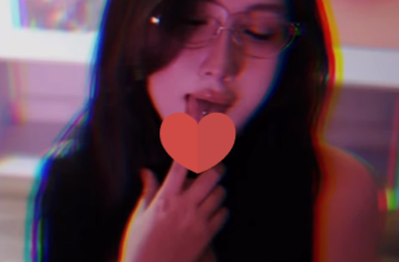 Loạt khoảnh khắc chấn động của hot girl "Vy tỷ", profile sở hữu hàng trăm nghìn follow là có lý do!